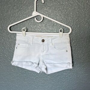 American Eagle outfitters shorts size 00 white